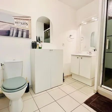 Bright Of 46 M2 Located In La Rochelle (Charente-Maritime)